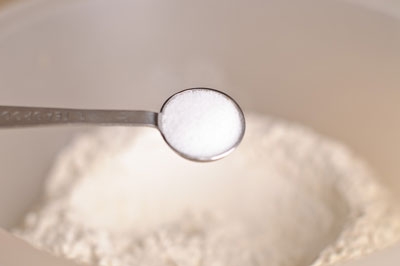 сіль з борошном