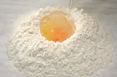 Готуємо тісто для Поз