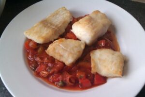 Тріска з солодким перцем і паприкою