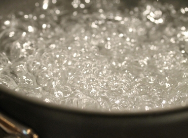 Кип'ятимо воду