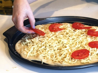 помідори на сирі