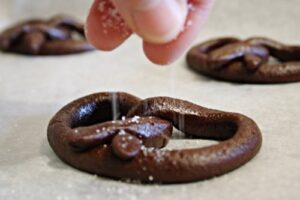 Шоколадні кренделі