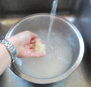 промиваємо рис
