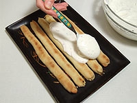 укладаємо шари торта