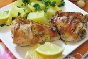 Курка запечена з лимоном