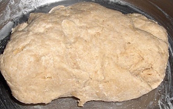 замішуємо тісто