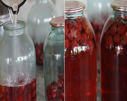 банку з ягодами й водою