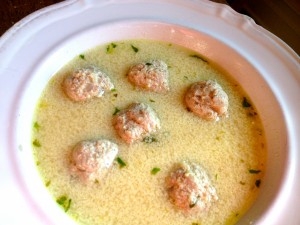 грецький суп з фрикадельками