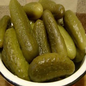 солоні огірки
