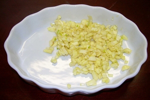 дрібно рубаємо часник