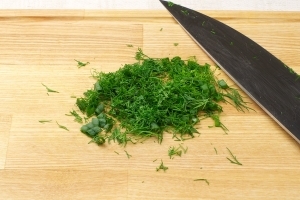 нарізаємо кріп