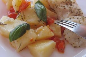 Рибне філе з картоплею