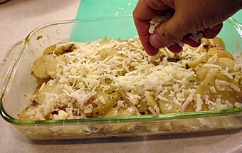 блюдо викладаємо в каструлю