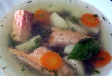 ситна юшка з форелі