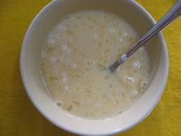 розчиняємо крохмаль в яєчної суміші