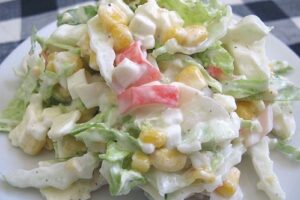 Крабовий салат з пекінської капустою