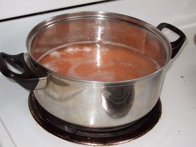 сочевиця в каструлі