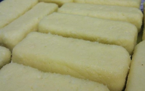 заокруглюємо краю батончиків