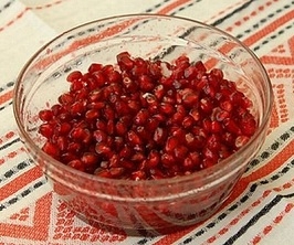 Чистимо гранат