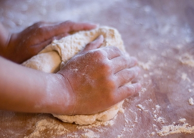 замішуємо опару