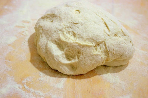 Тісто для тонкої піци