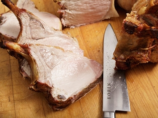 нарізаємо на порційні шматочки Корону