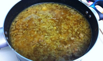 суп в каструлі