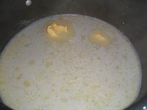 варимо згущене молоко будинку