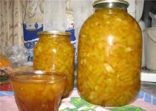 стерилізуємо банки і закриваємо варення