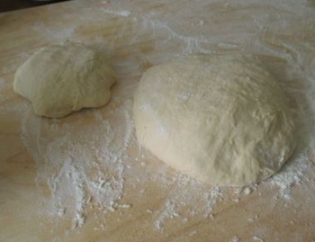 Ділимо тісто на частини