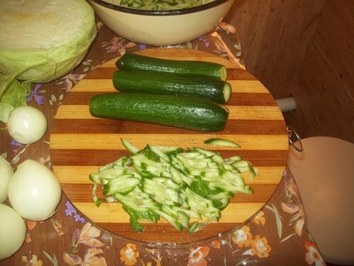 огірок ріжемо