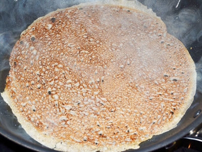 млинці на сковороді