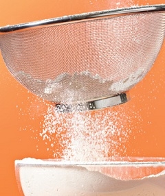 Просіваємо борошно