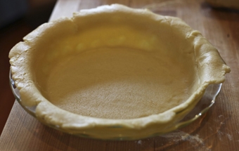 викладаємо тестовий млинець у форму для запікання