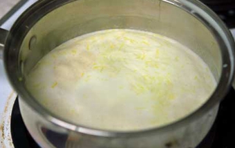 перемішуємо всі інгредієнти для крему