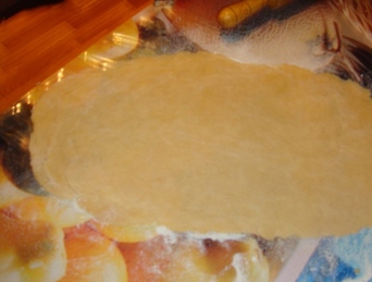 Розкачуємо тісто