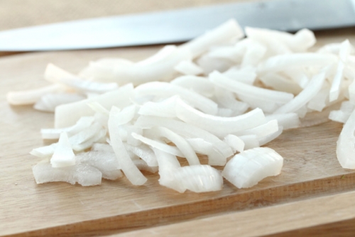 нарізаємо лук