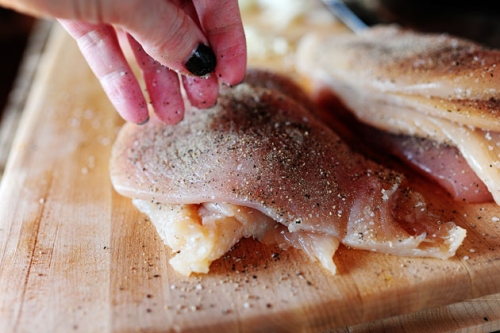 солимо і перчимо куряче філе