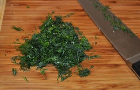 нарізаємо кріп