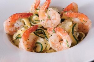 Салат з макаронами