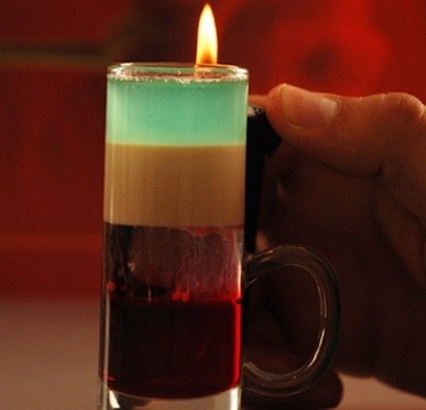 коктейль залпом Випиваємо