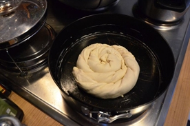 викладаємо равлика у форму для запікання