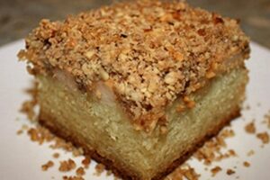 Манник з волоськими горіхами