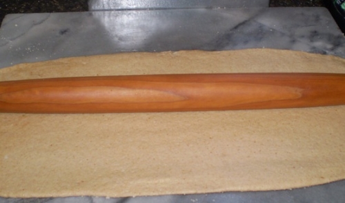 розкачуємо прямокутник з тіста