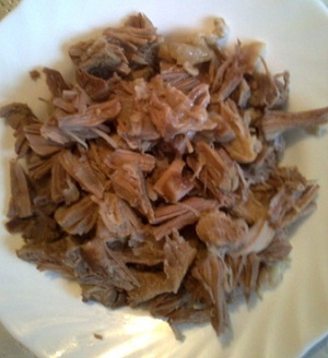 М'ясо ріжемо кубиками