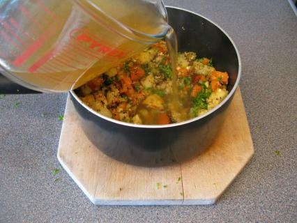 бульйон з овочами