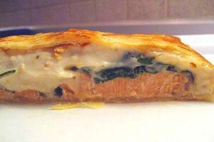 Лосось в тесті