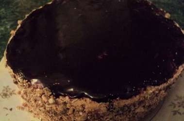 поливаємо торт глазур'ю