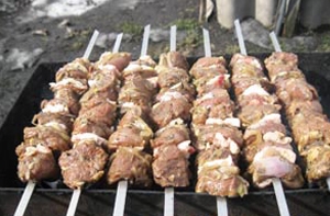 М'ясо на мангалі