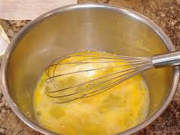 збиваємо яйця